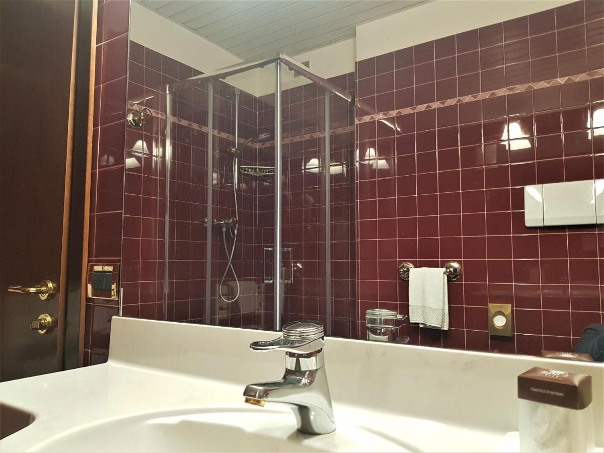 Deluxe Doppel-/Zweibettzimmer