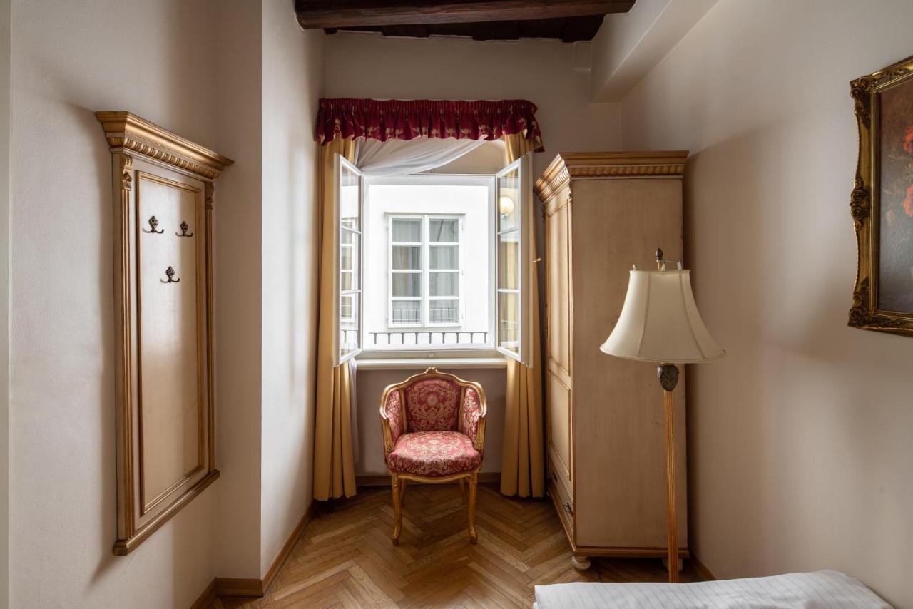 Deluxe Room with street view,1089146764:JPEG