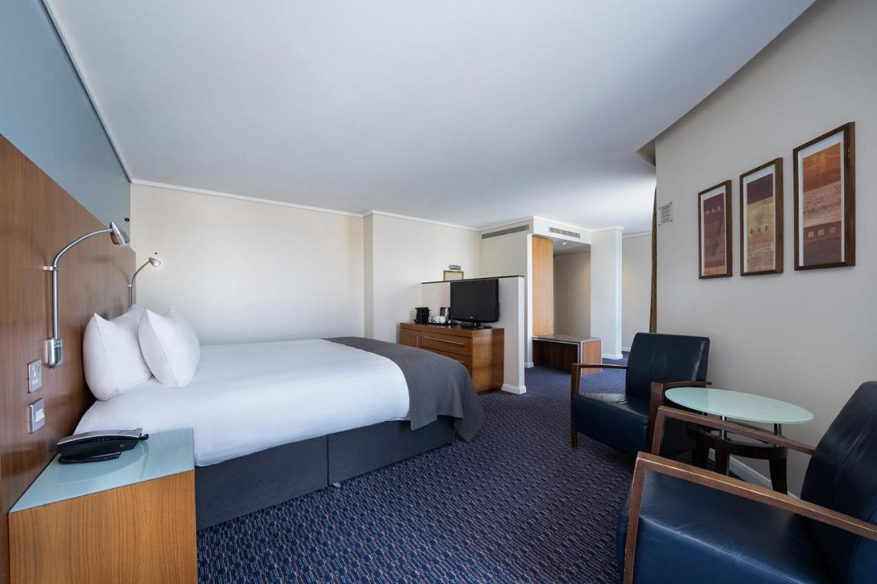 Premium King Room