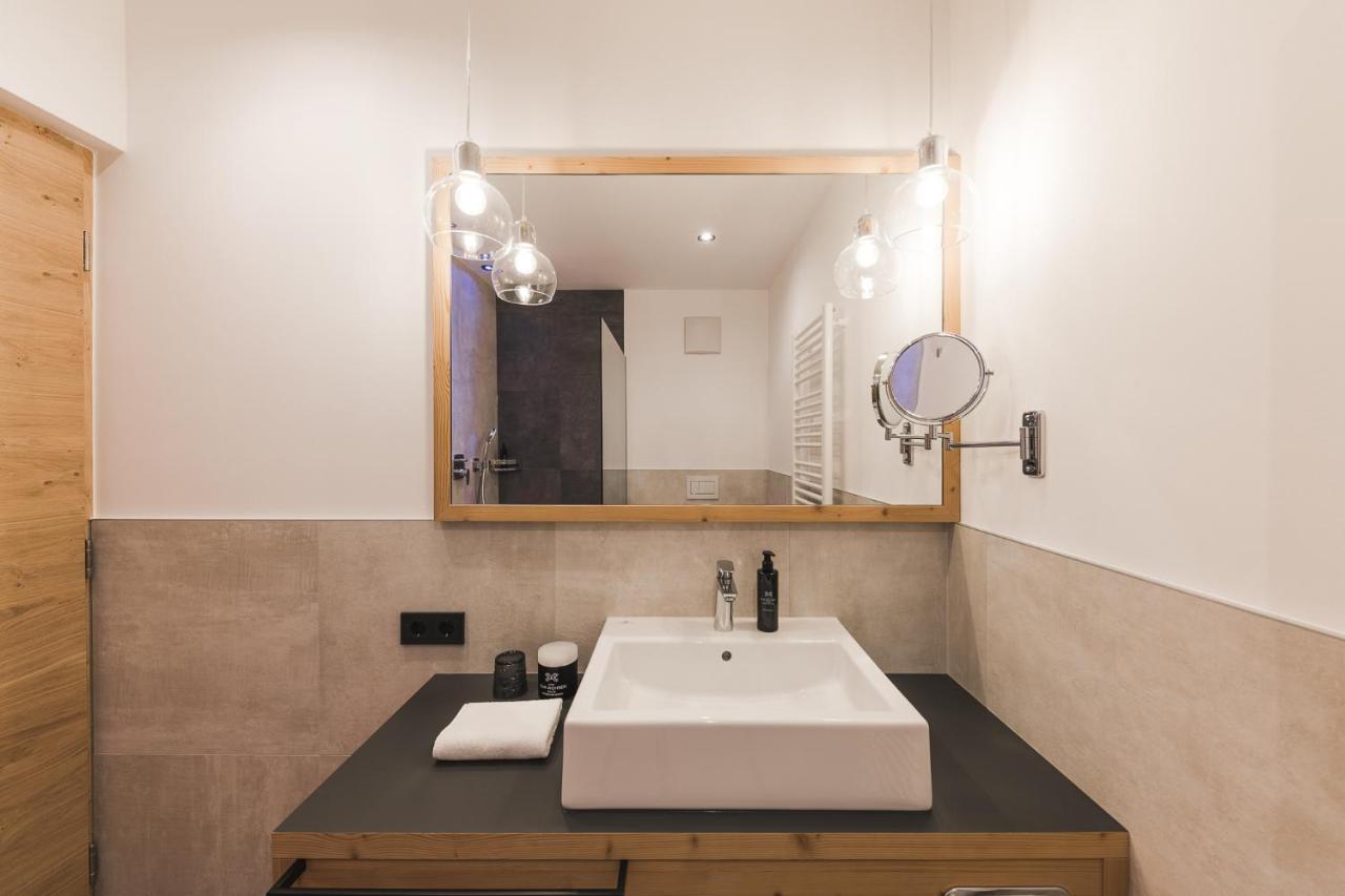 Single Room,1072542130:JPEG