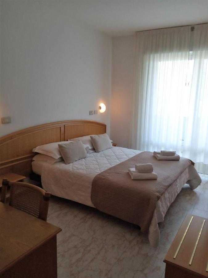 Doppel-/Zweibettzimmer mit Aussicht