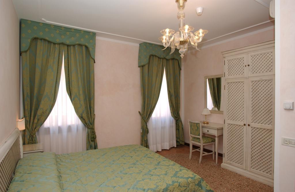 Double Room,110247000:JPEG