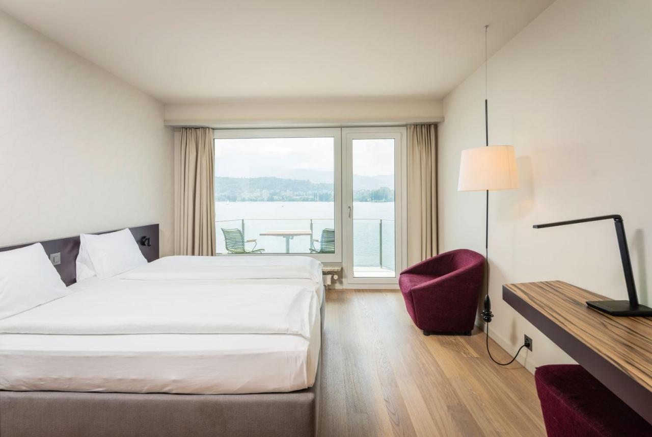 Camera Doppia con Letti Singoli con Balcone e Vista Lago