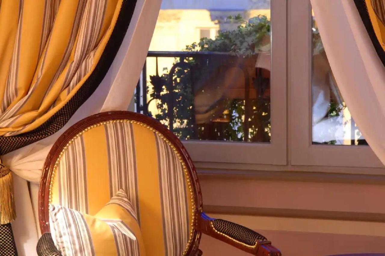 Premium King Room with Opera View,1376651765:JPEG