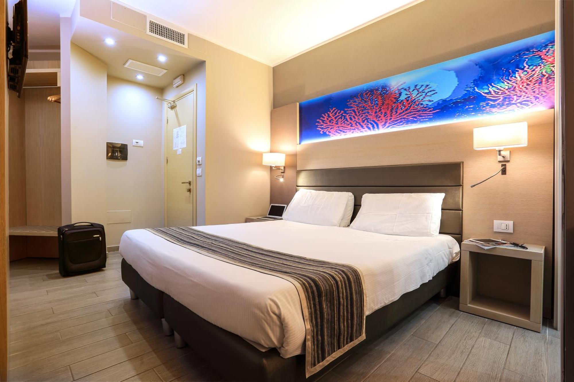Deluxe Double or Twin Room Sea View,631818915:JPEG