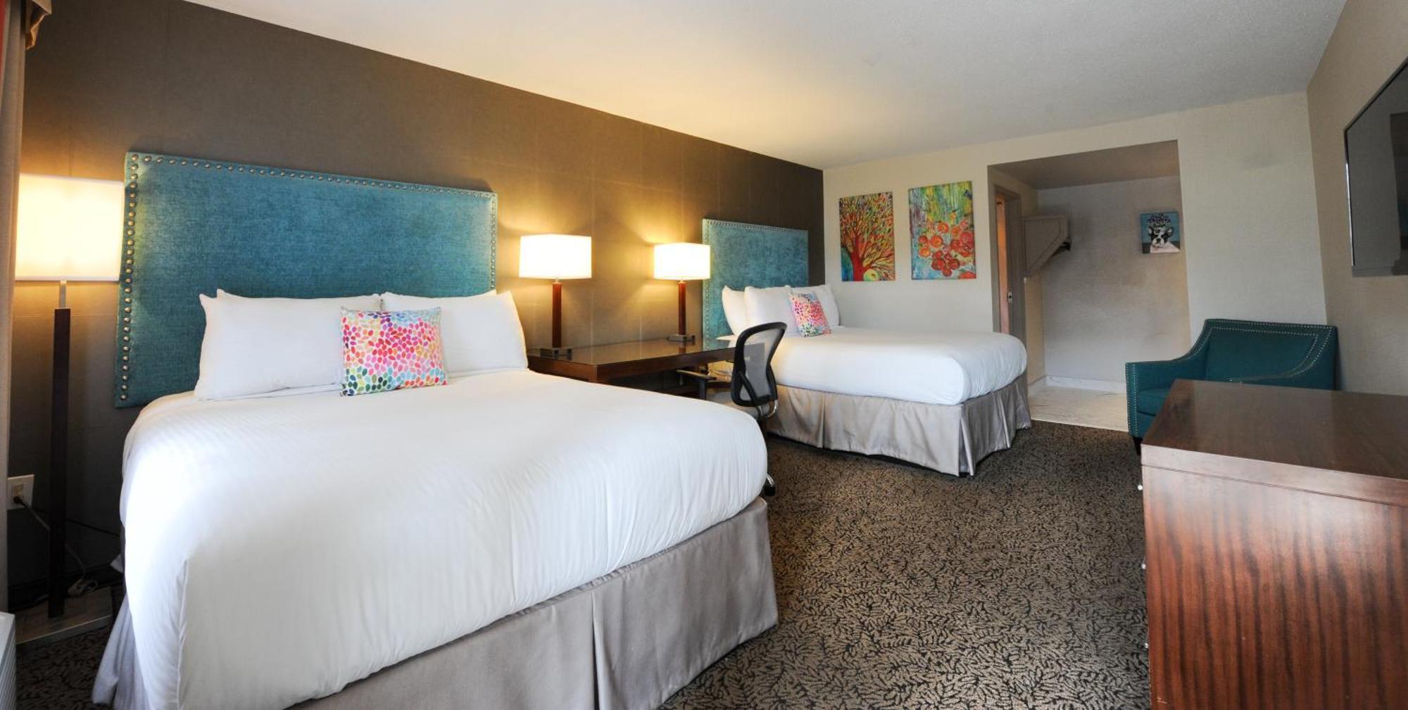 Queen Room with Two Queen Beds and Exterior Entrance