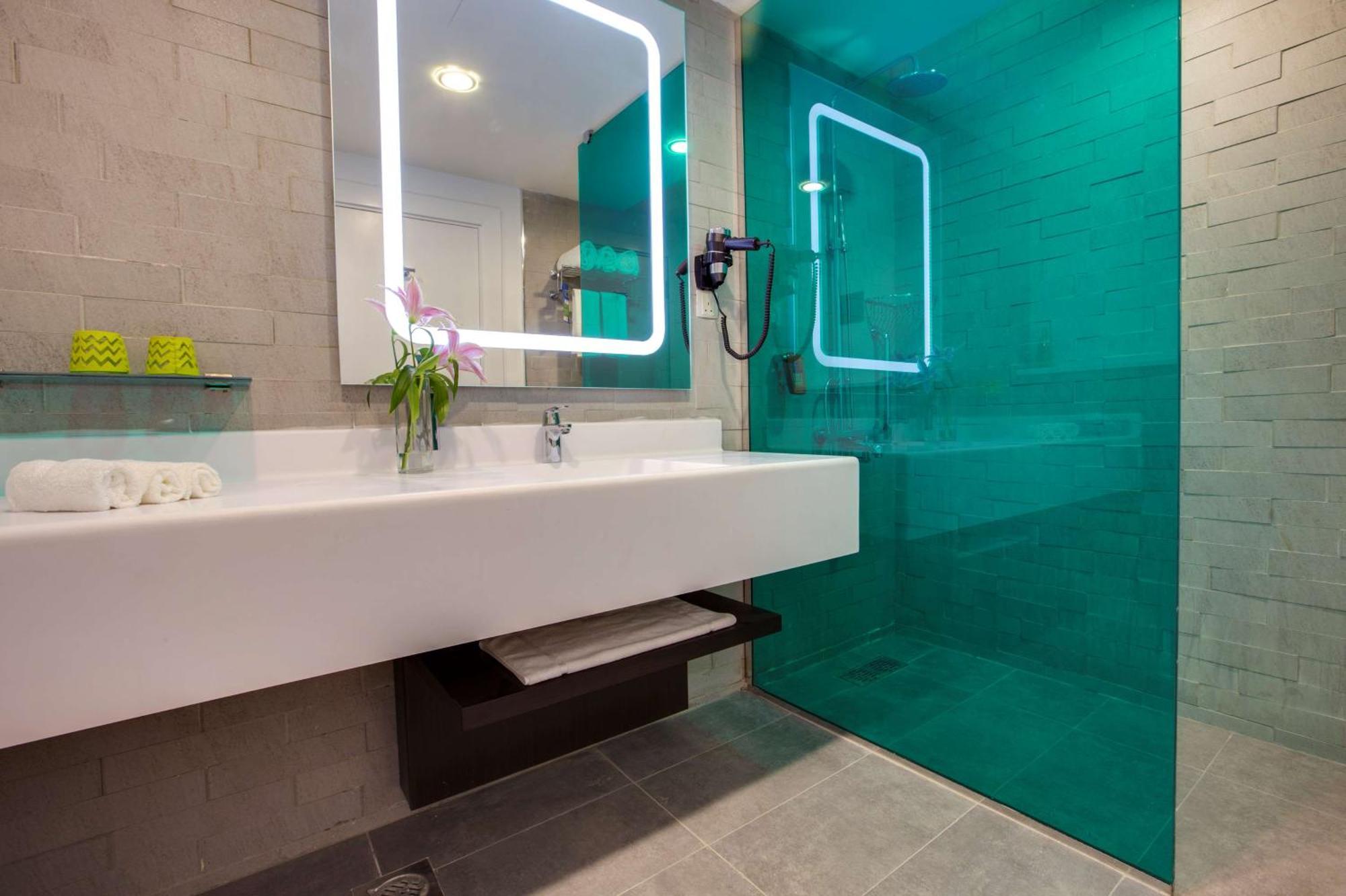 Suite met Uitzicht op Zee en balkon