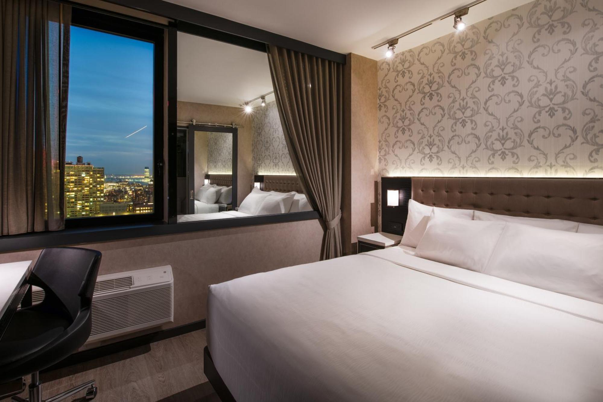 Deluxe King Room,736383547:JPEG