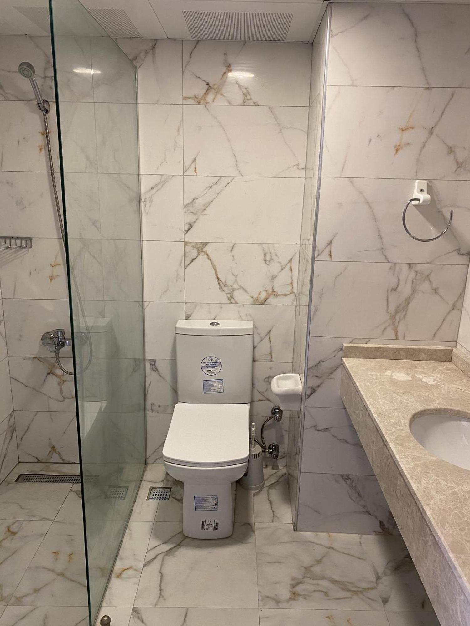 Suite met 1 Slaapkamer en uitzicht op het Zwembad