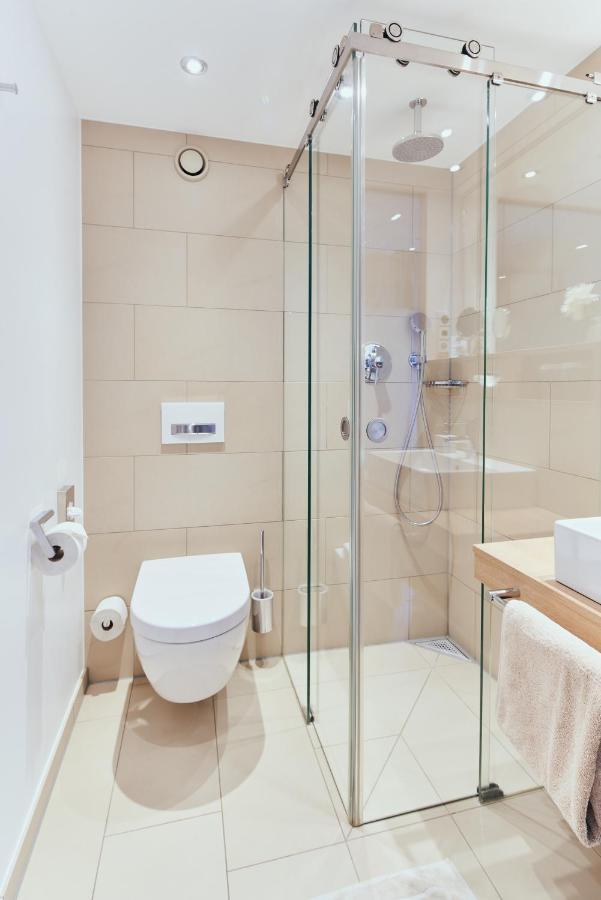 Habitación Doble Superior pequeña con 1 cama grande