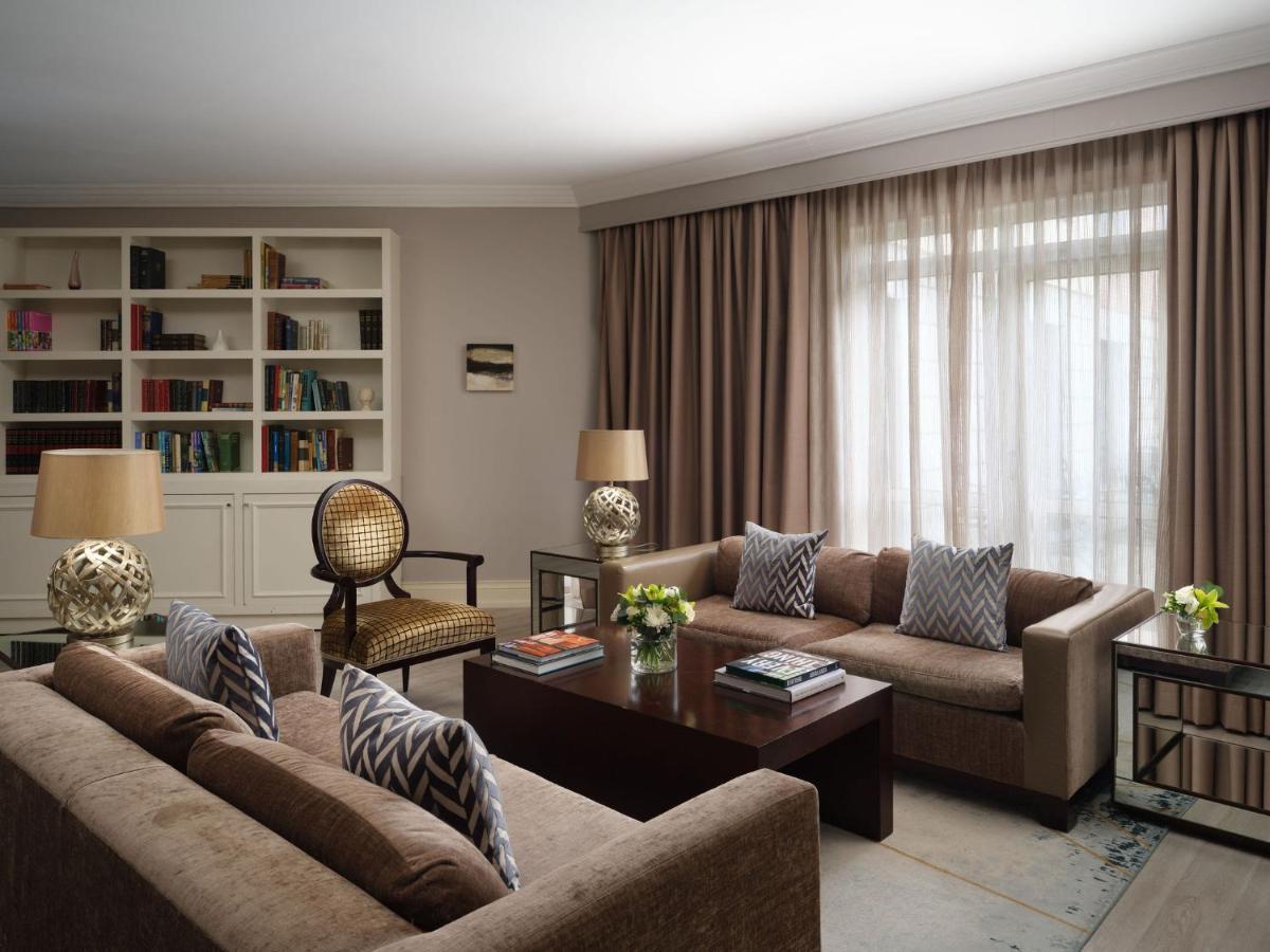 Luxury Suite