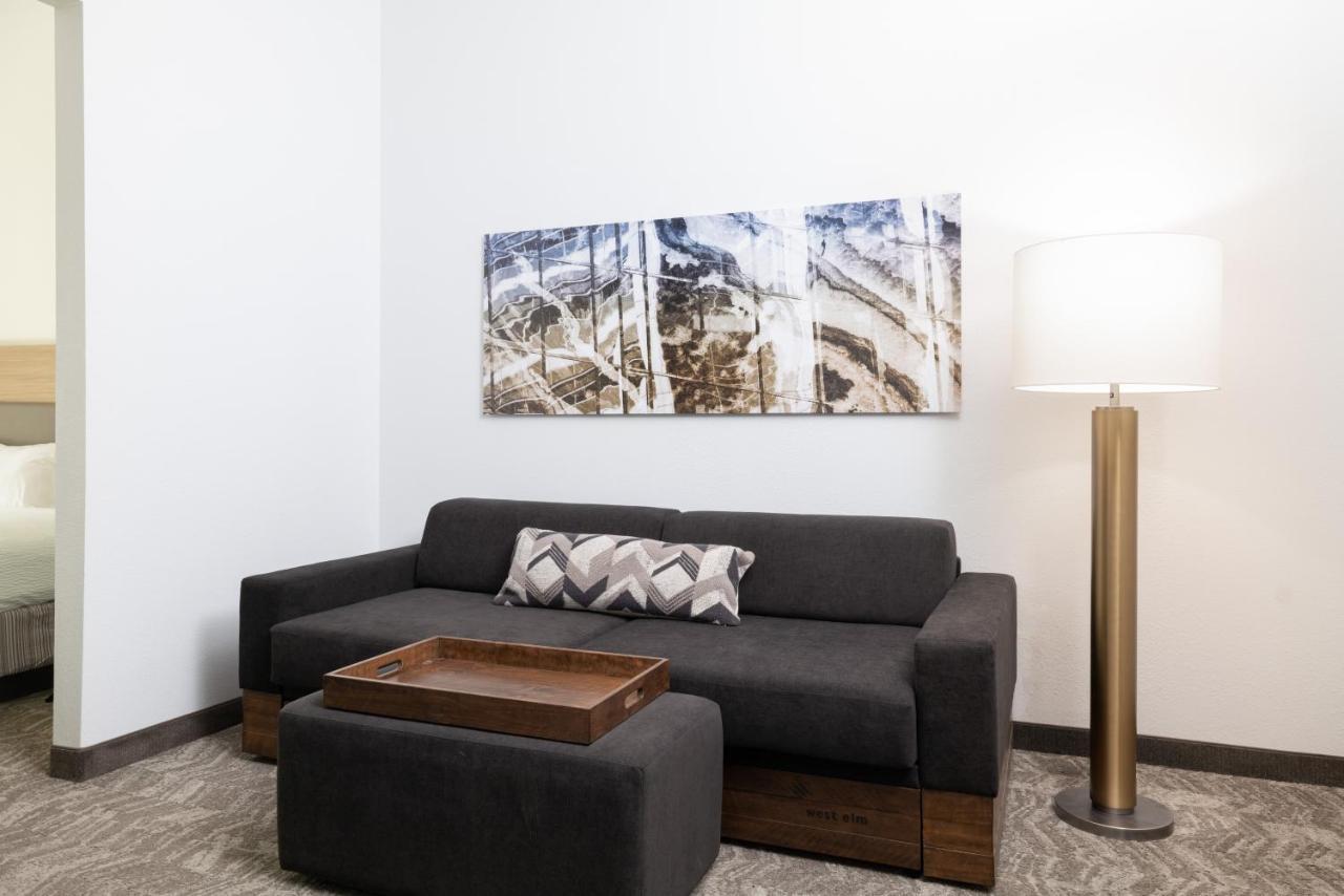 Queen Suite