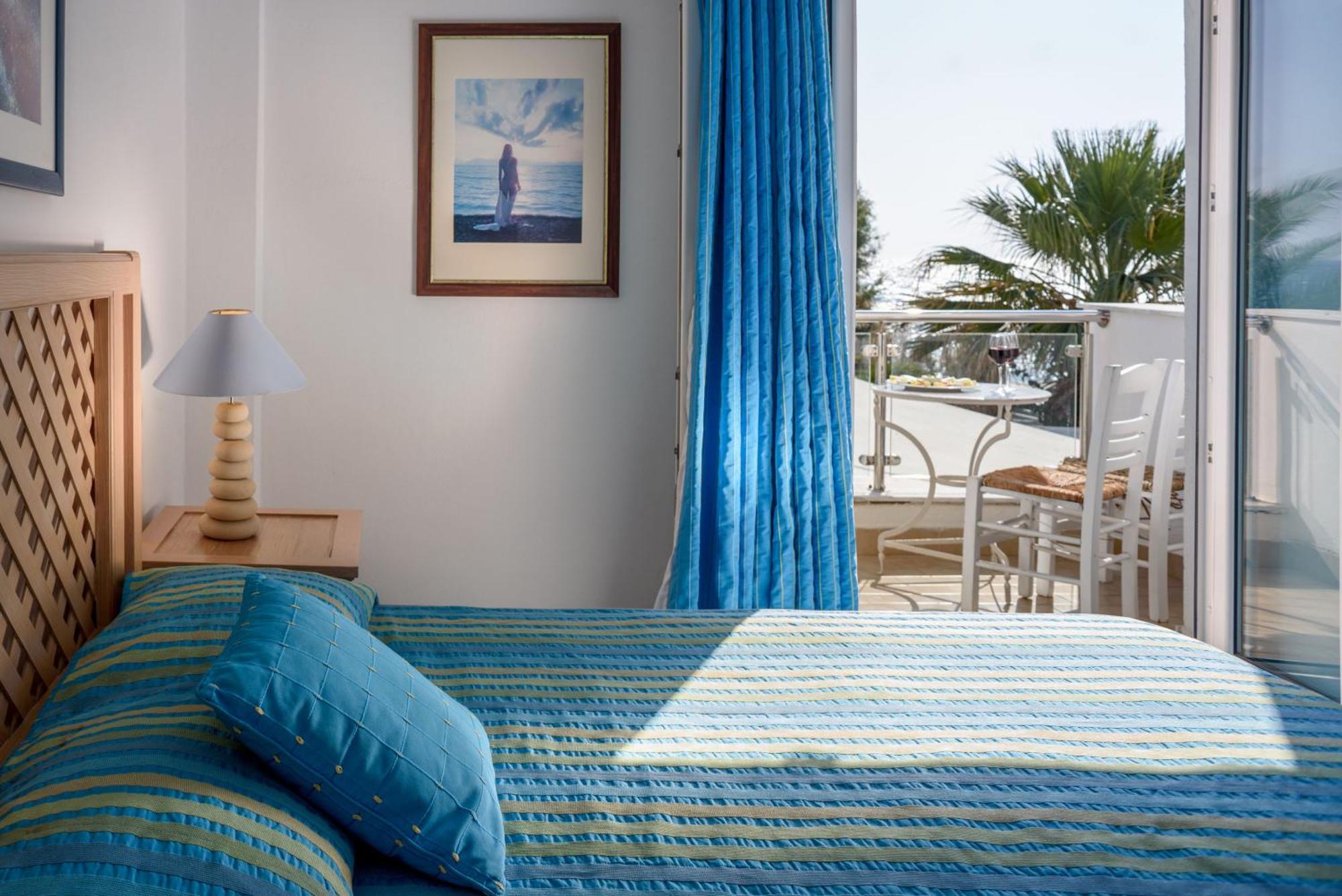 Double Room with Balcony and Sea View,1273460401:JPEG