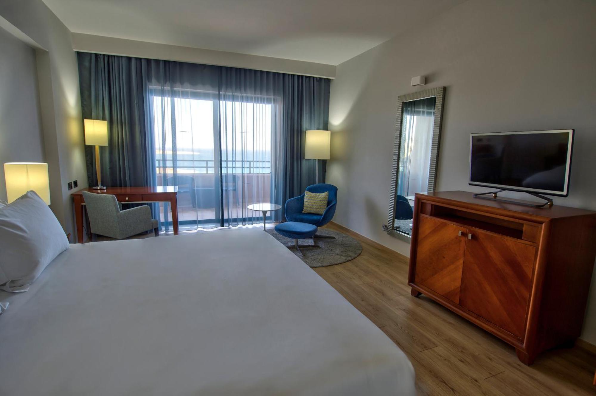 Premium Room with Balcony and Sea View,1589448629:JPEG