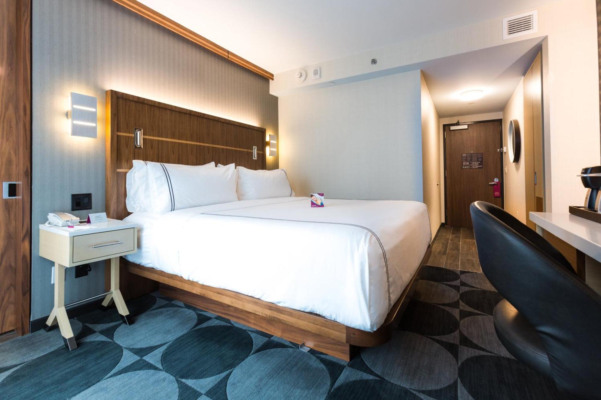 Standard King Room