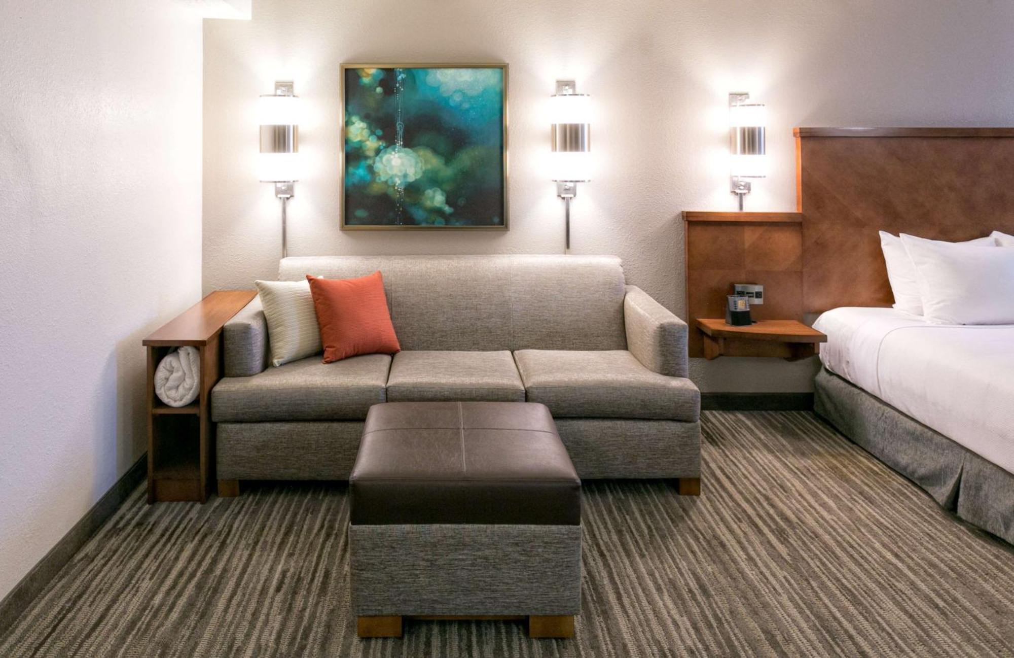 King Room with Accessible Tub - Disability Access