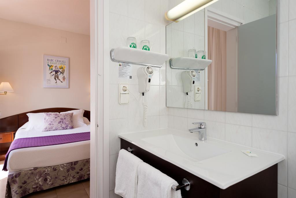Tweepersoonskamer met 1 of 2 Bedden en Uitzicht op Zee