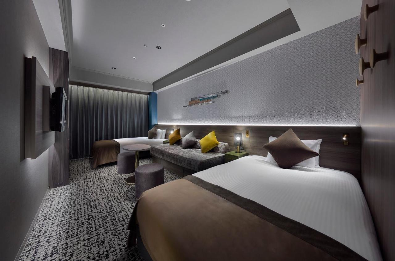 Twin Room (30sqm) with Shower Booth and Sofa Bed for 3 People - Non-Smoking