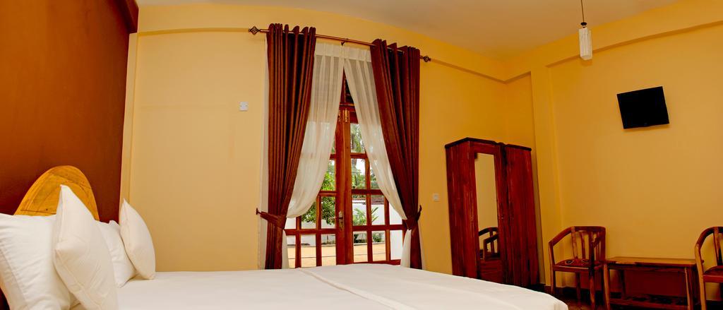 Deluxe Double Room with Pool View - Ground Floor