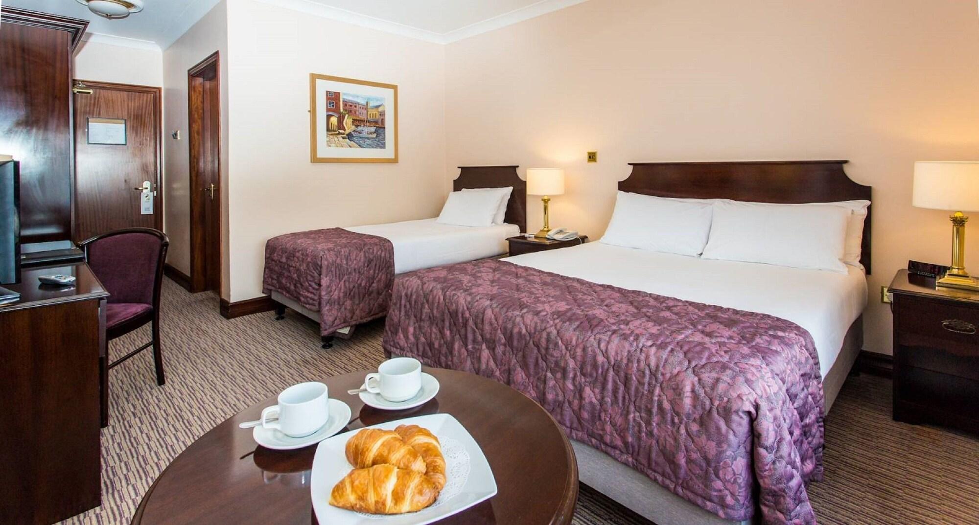 Executive Triple Room