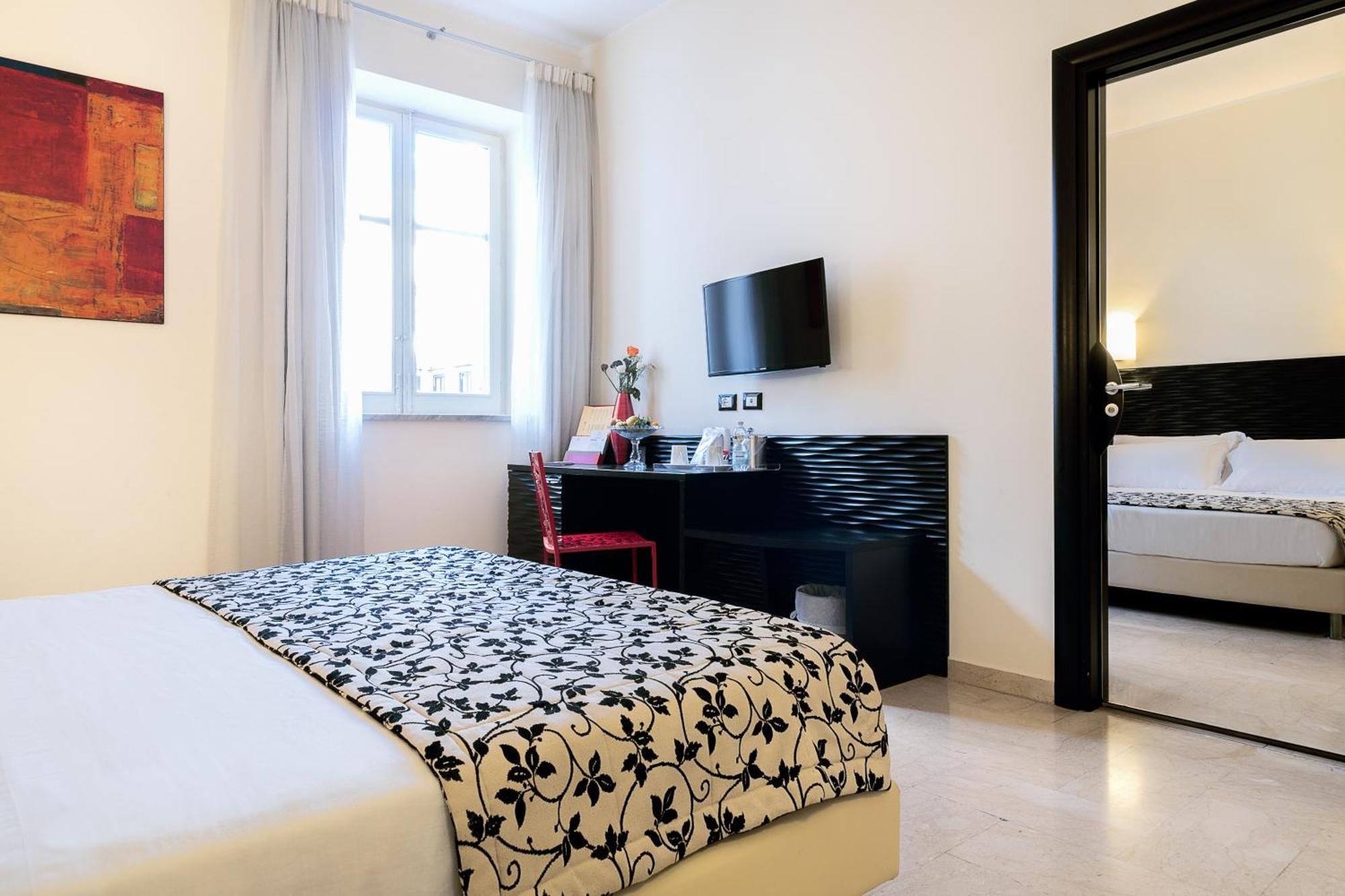 Basic Double or Twin Room,748729430:JPEG