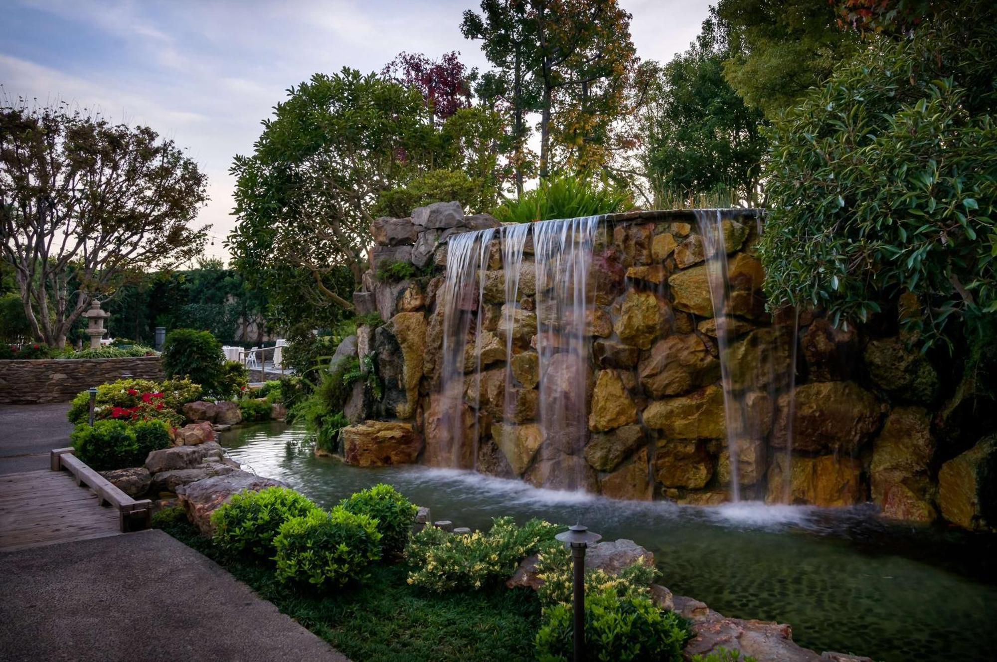 Queen Room with Garden View,1552332463:JPEG