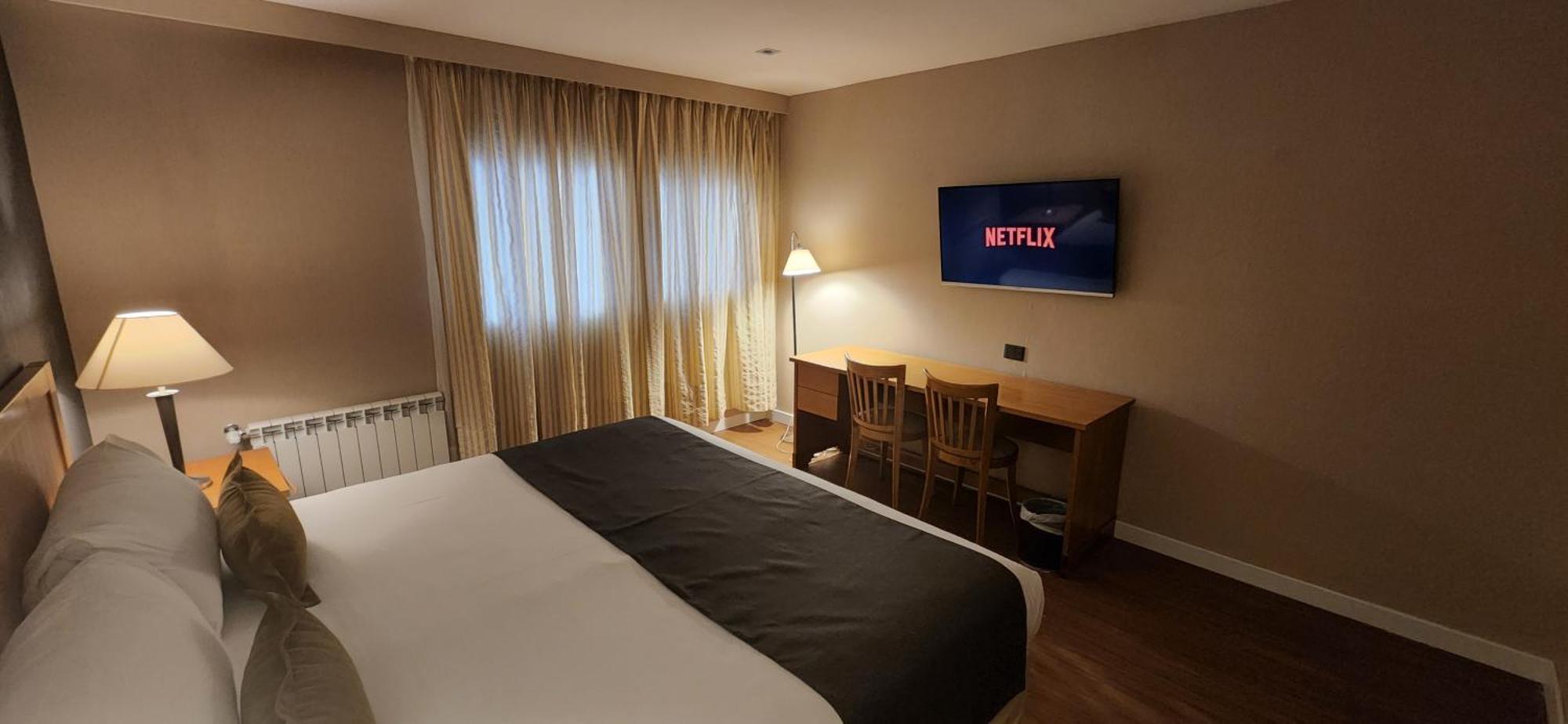 Double Room,1453015888:JPEG