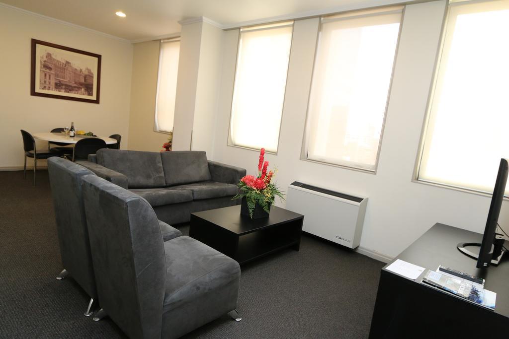 Too Suite