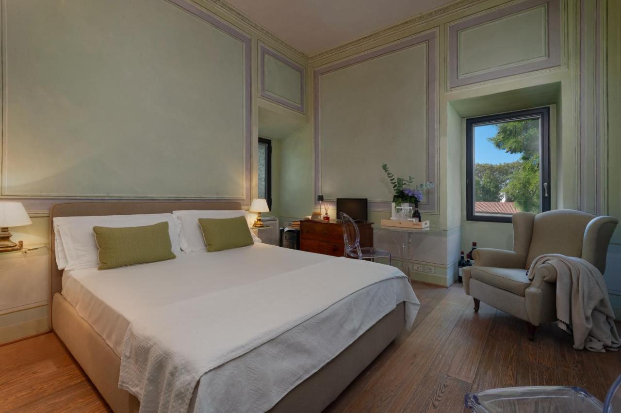 Standard Suite,1545562771:JPEG