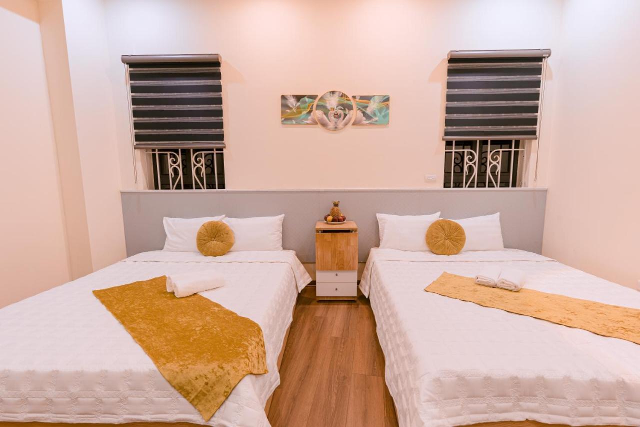 Twin Room with View