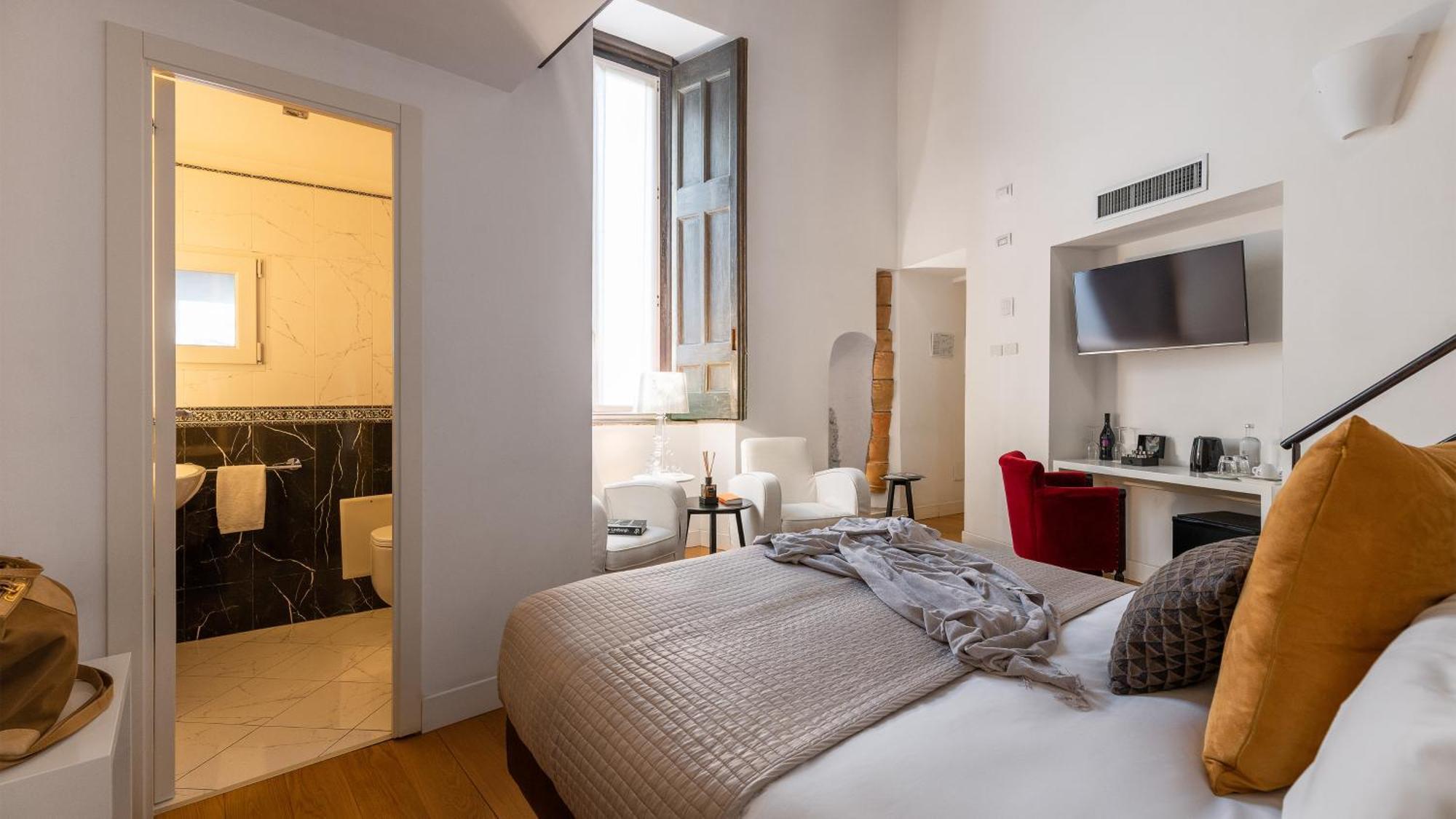 Luxury Triple Room,1499178979:JPEG