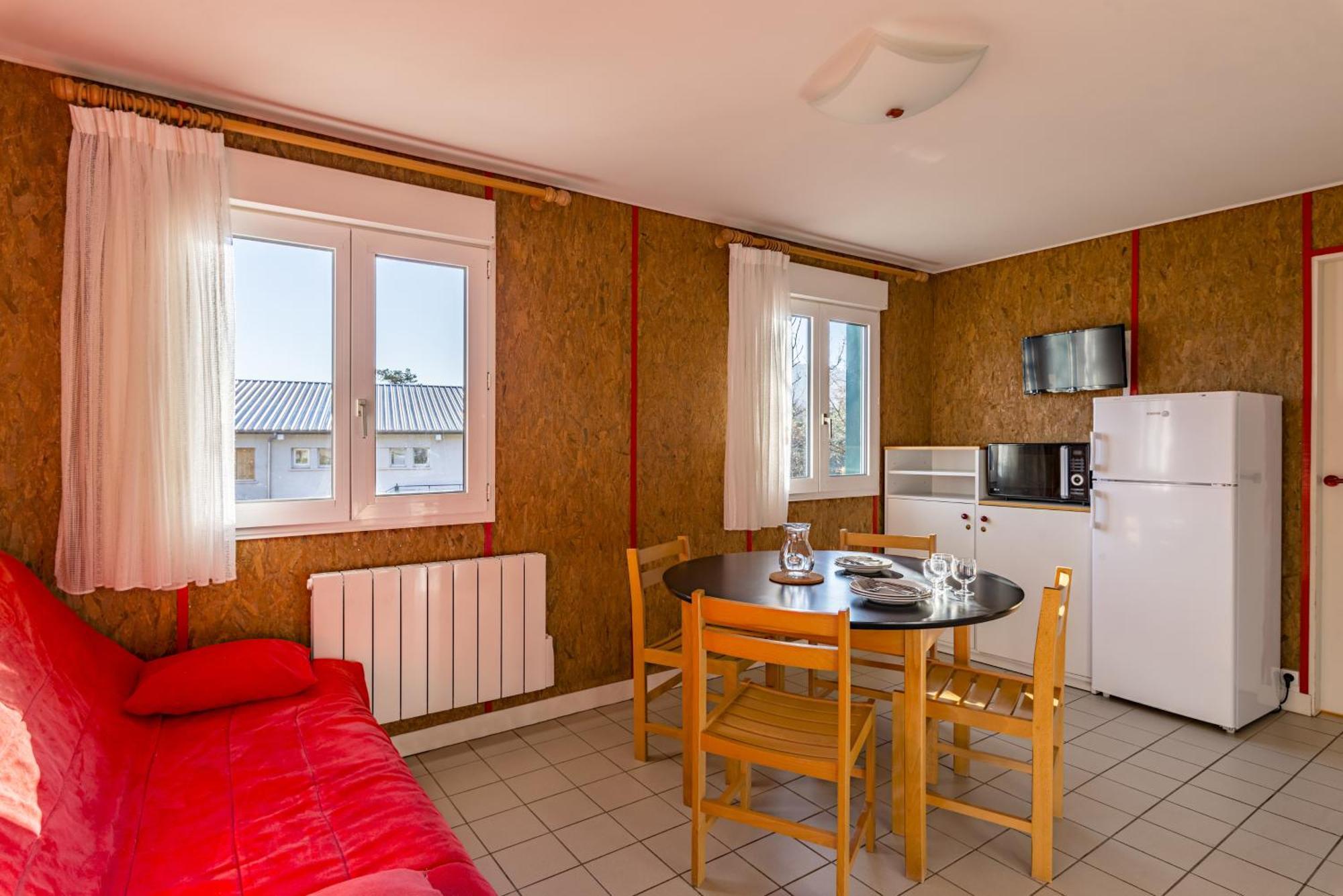 Two-Bedroom Apartment,1657198582:JPEG
