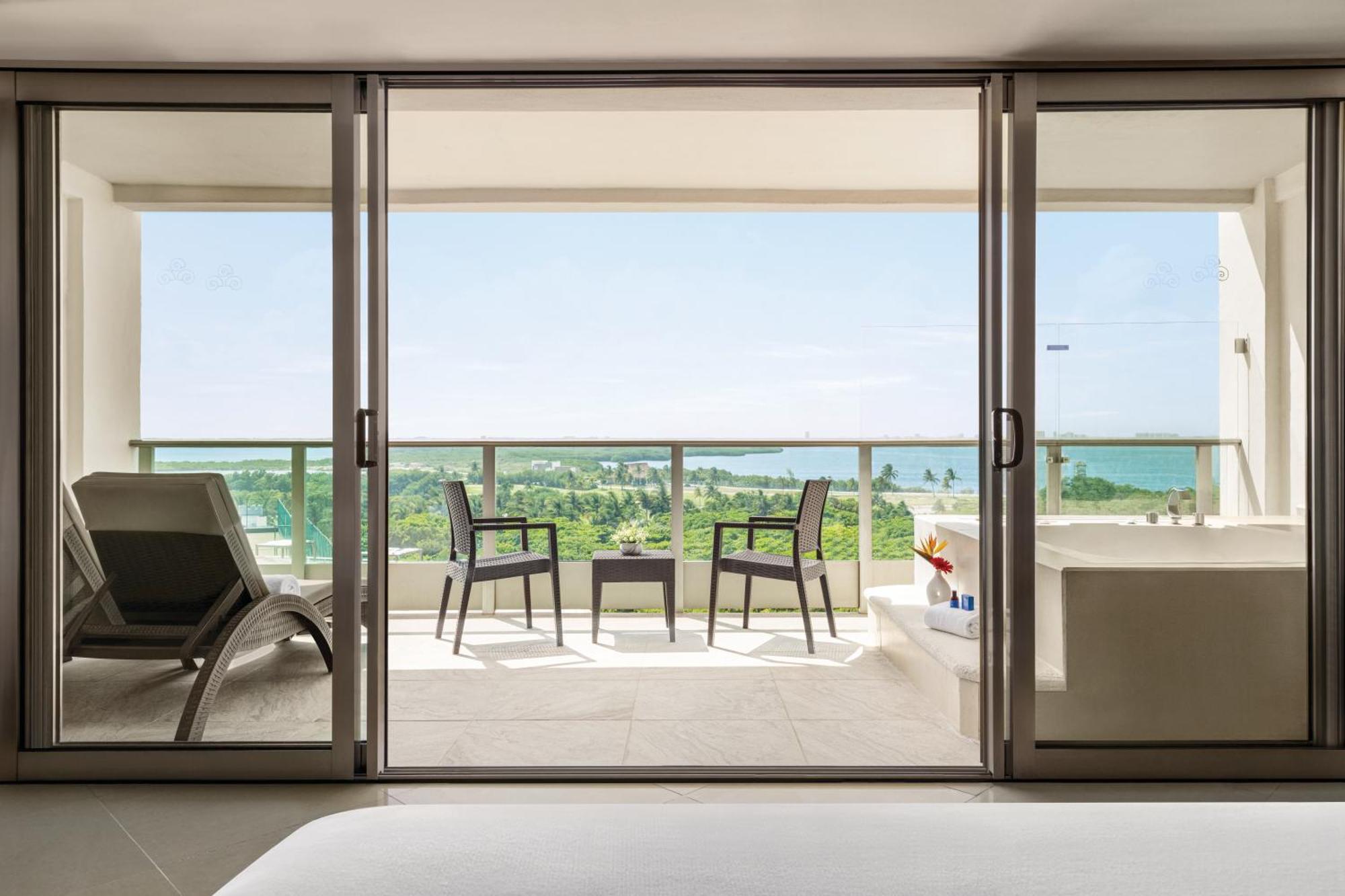 Suite Sunset com 1 Quarto com Cama King-size