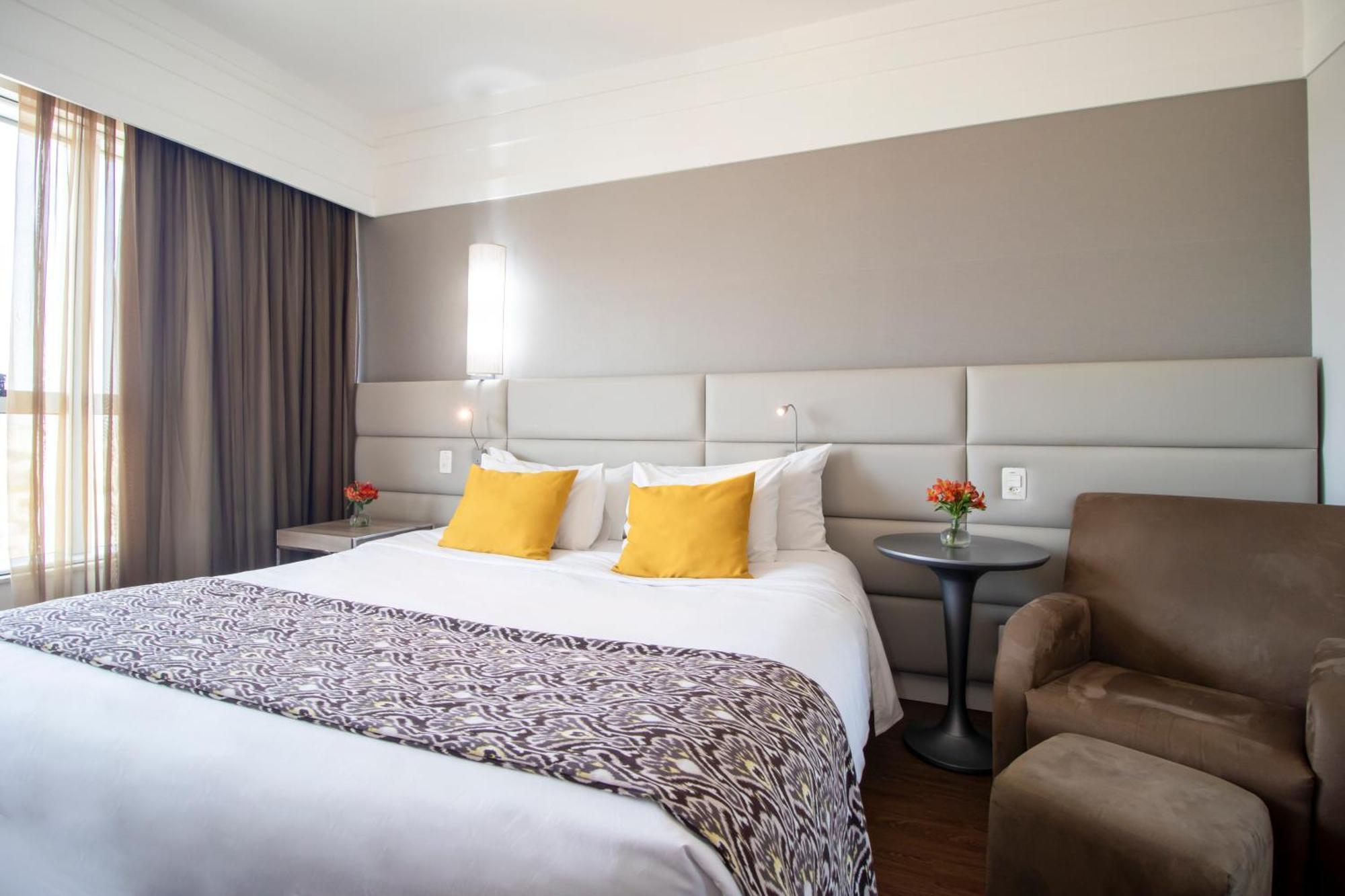 Quarto Premier com Cama de Casal