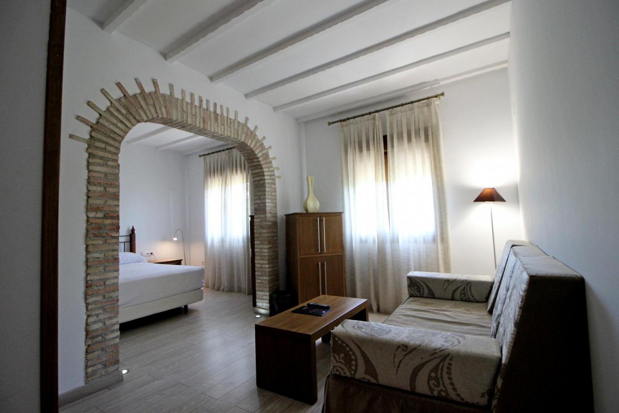 Junior Suite,1572680084:JPEG