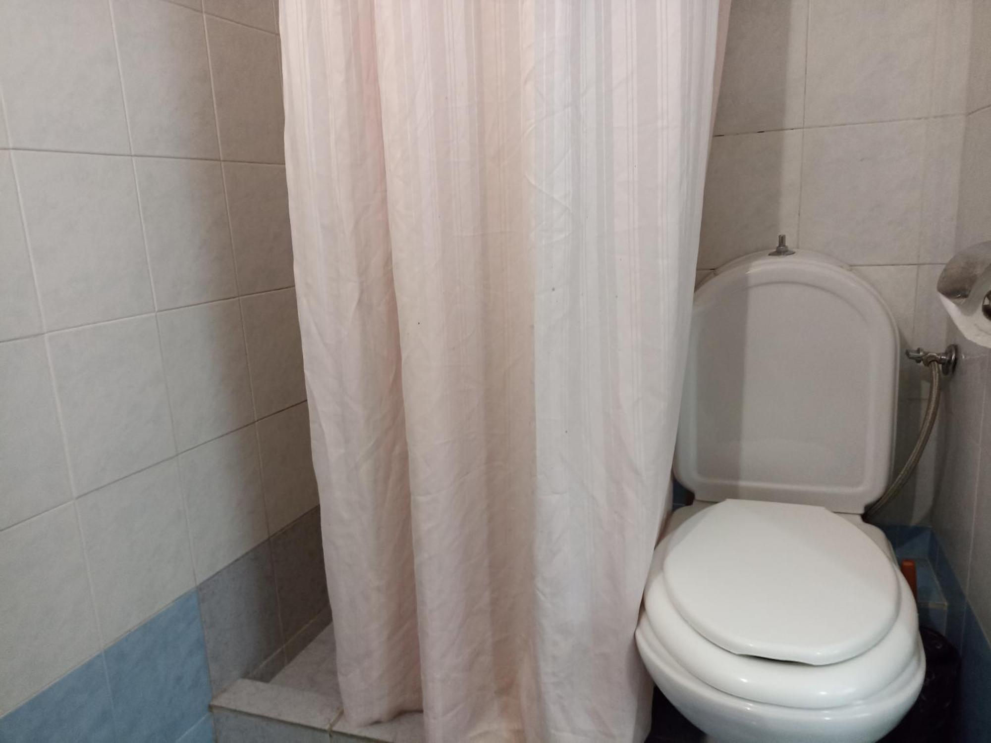 Habitación Familiar con baño privado