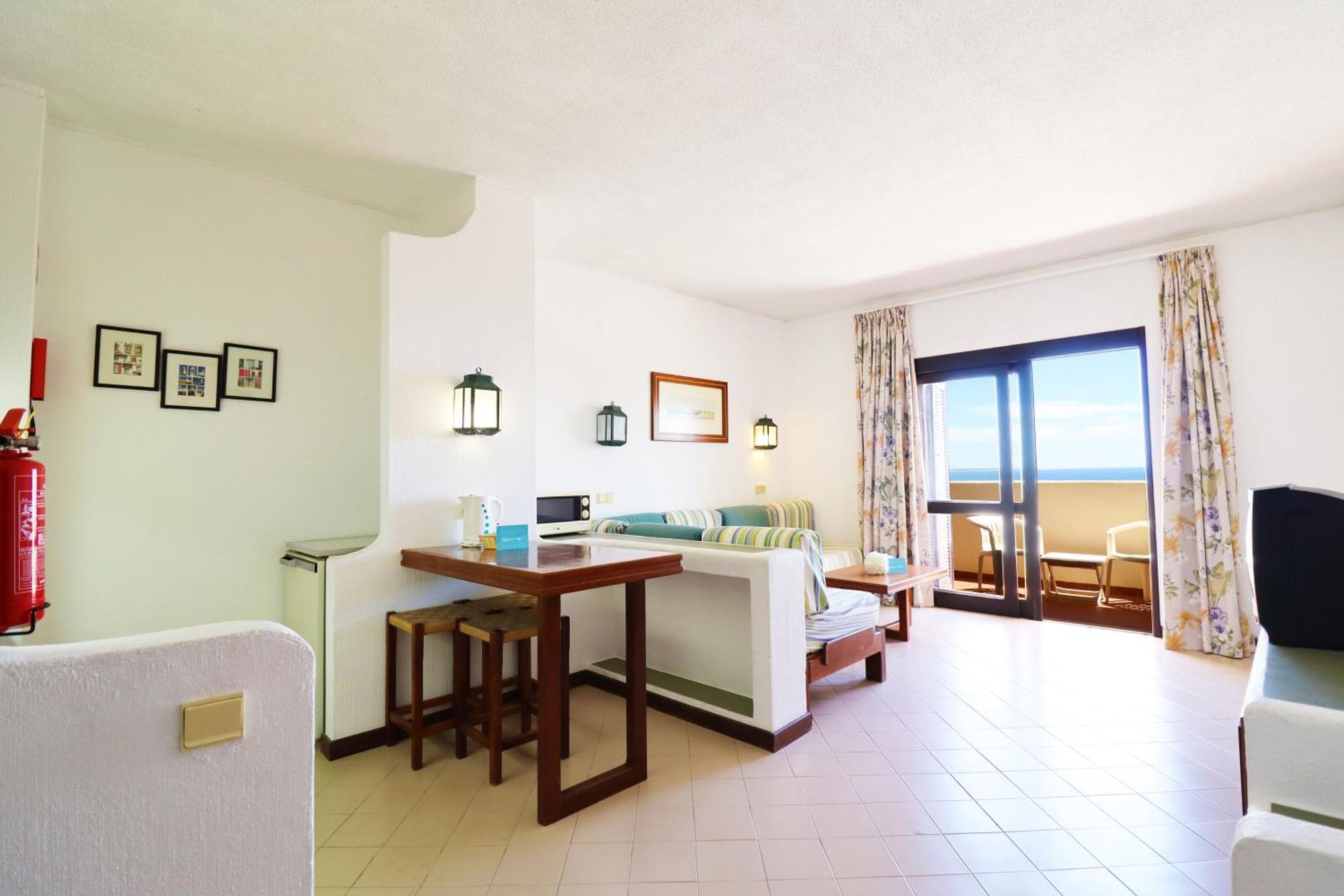 Estudio con vistas al mar
