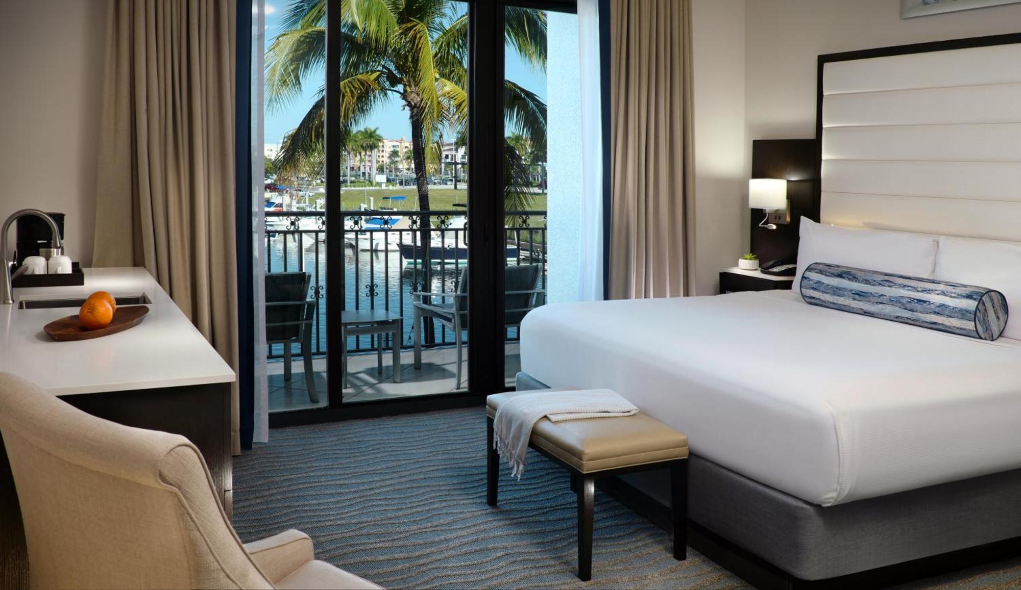 King Superior Room Waterway View