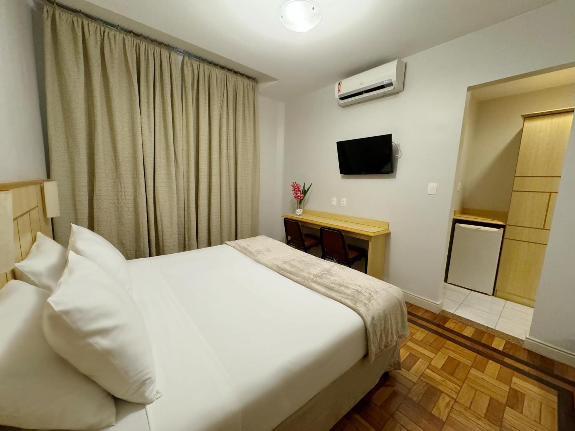 Quarto Duplo Standard