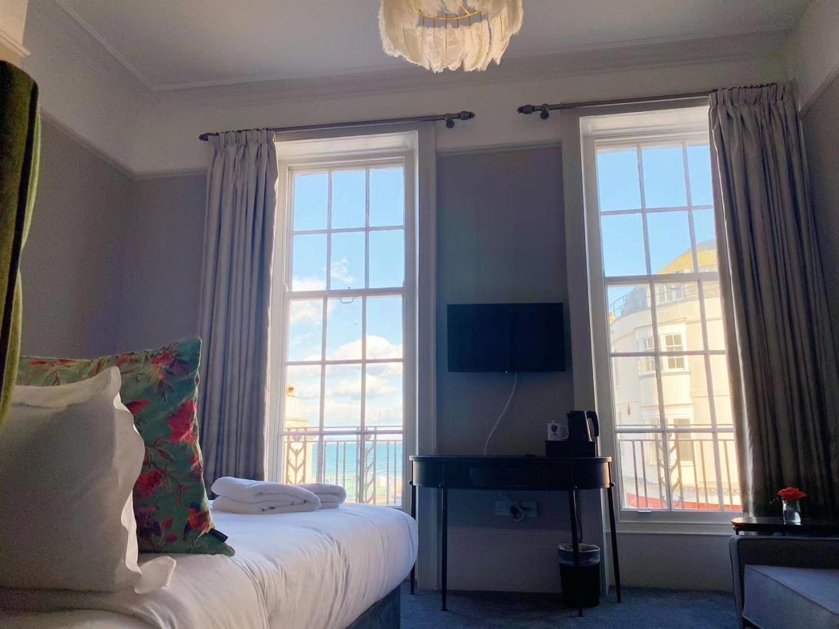 King Suite with Sea View