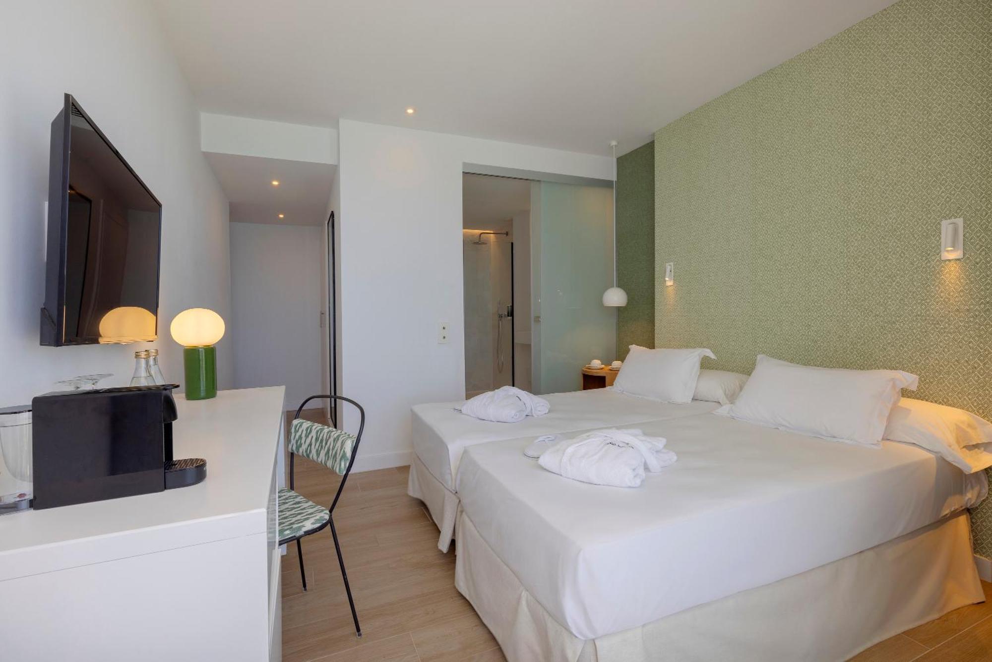 Chambre Lits Jumeaux Premium avec Balcon - Vue sur Mer