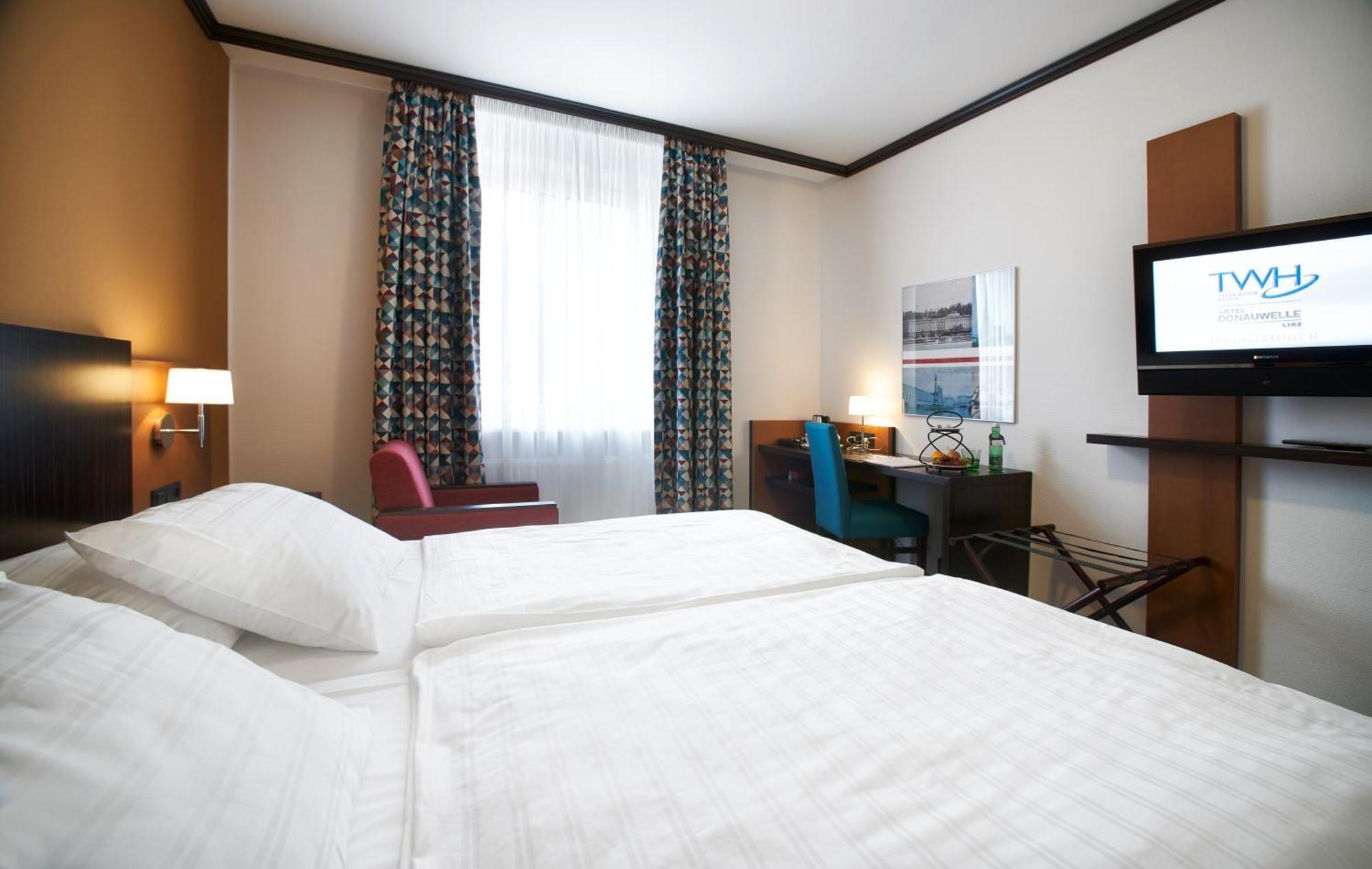 Comfort double room with twin beds