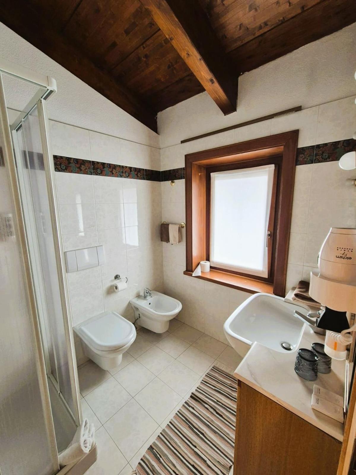 Standard Quadruple Room,1669861585:JPEG