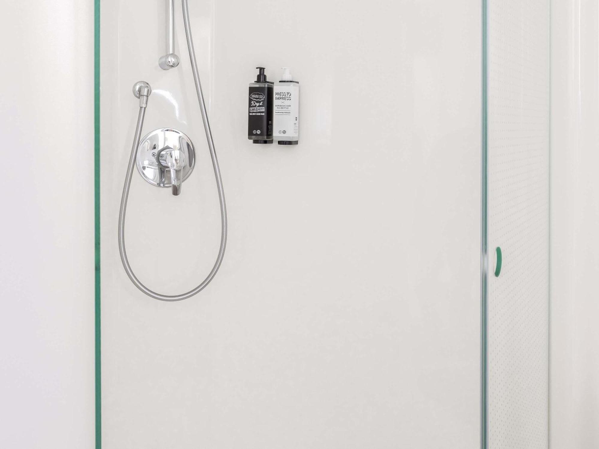 Chambre Standard avec 1 Lit Double et 1 Lit Simple