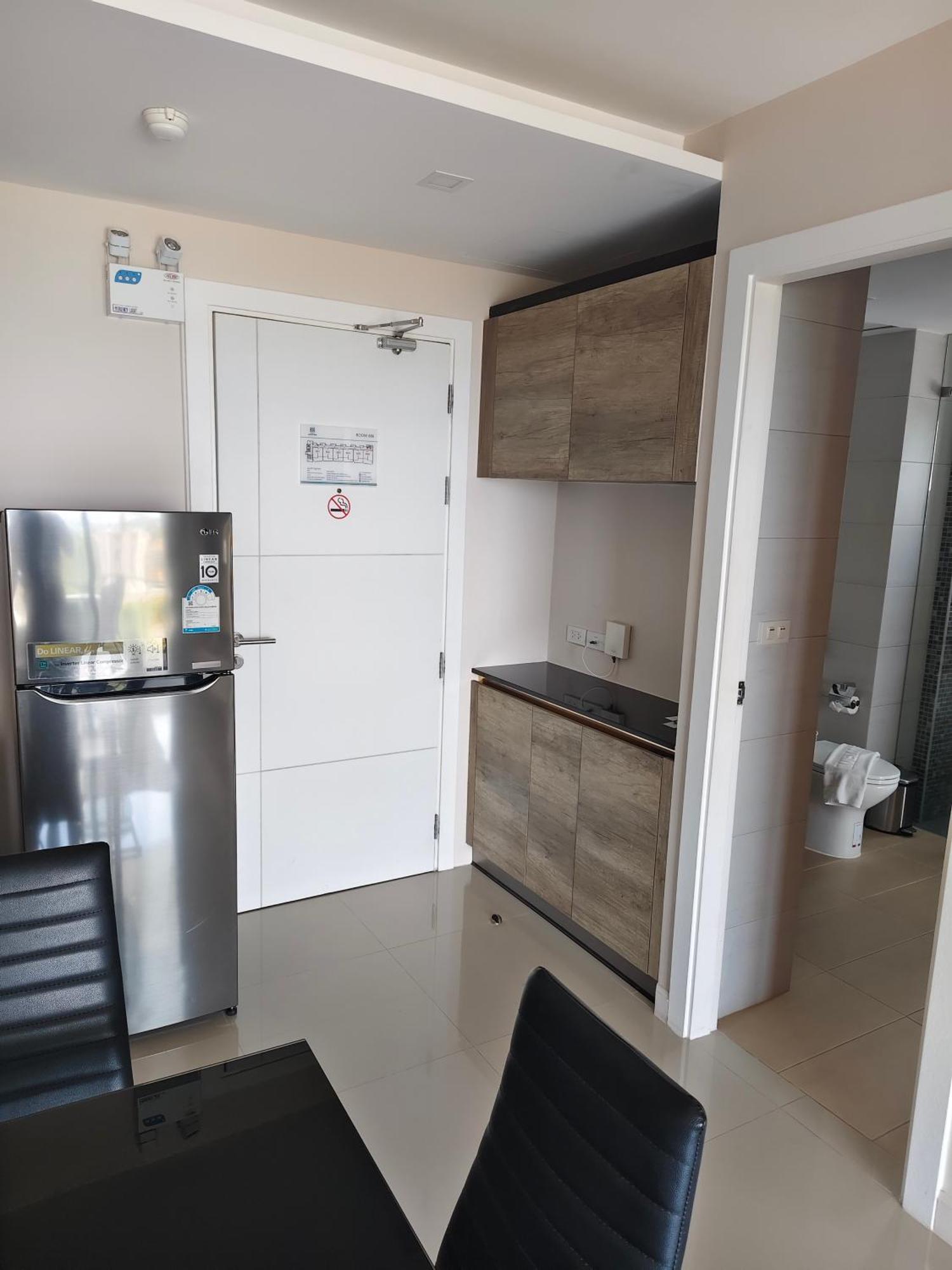 One-Bedroom Apartment with Balcony and Sea View
