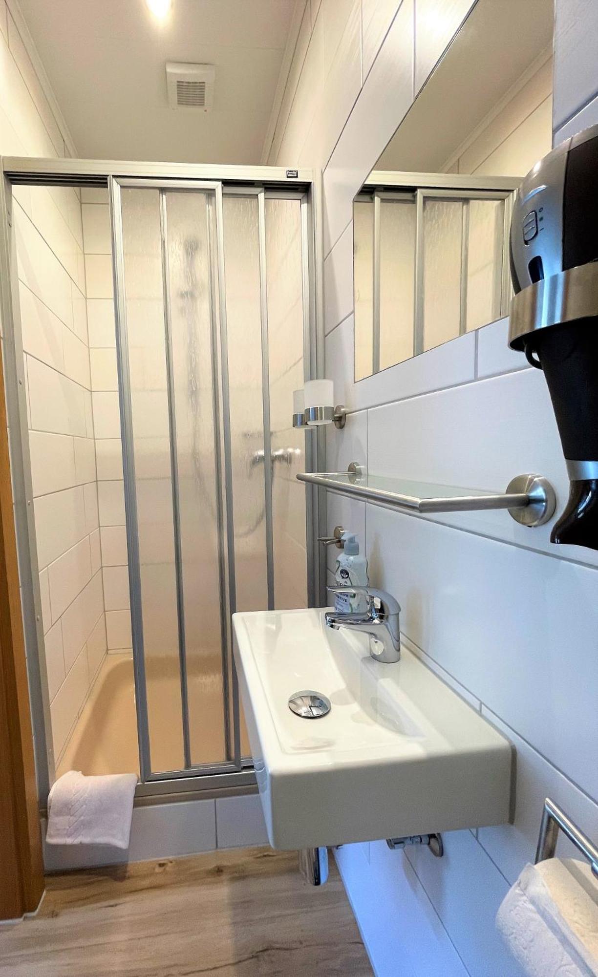 Doppelzimmer mit Balkon