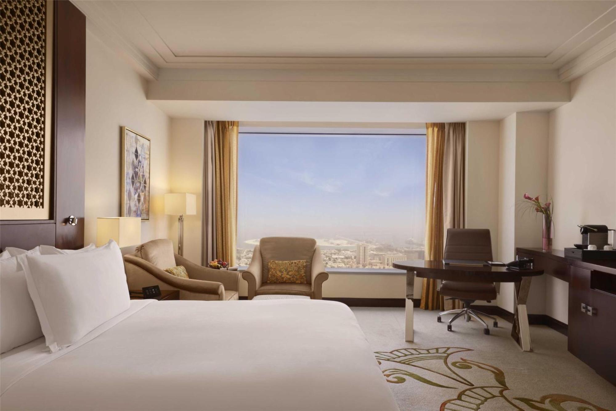 Deluxe King Room with Sea View
