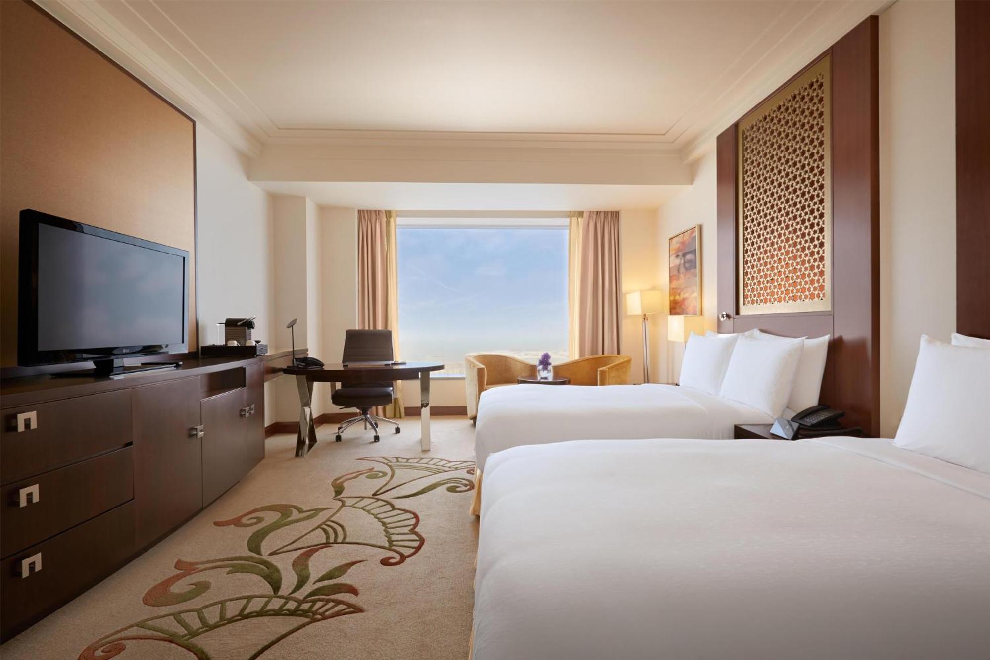 Deluxe Double Room with Two Double Beds and Sea View
