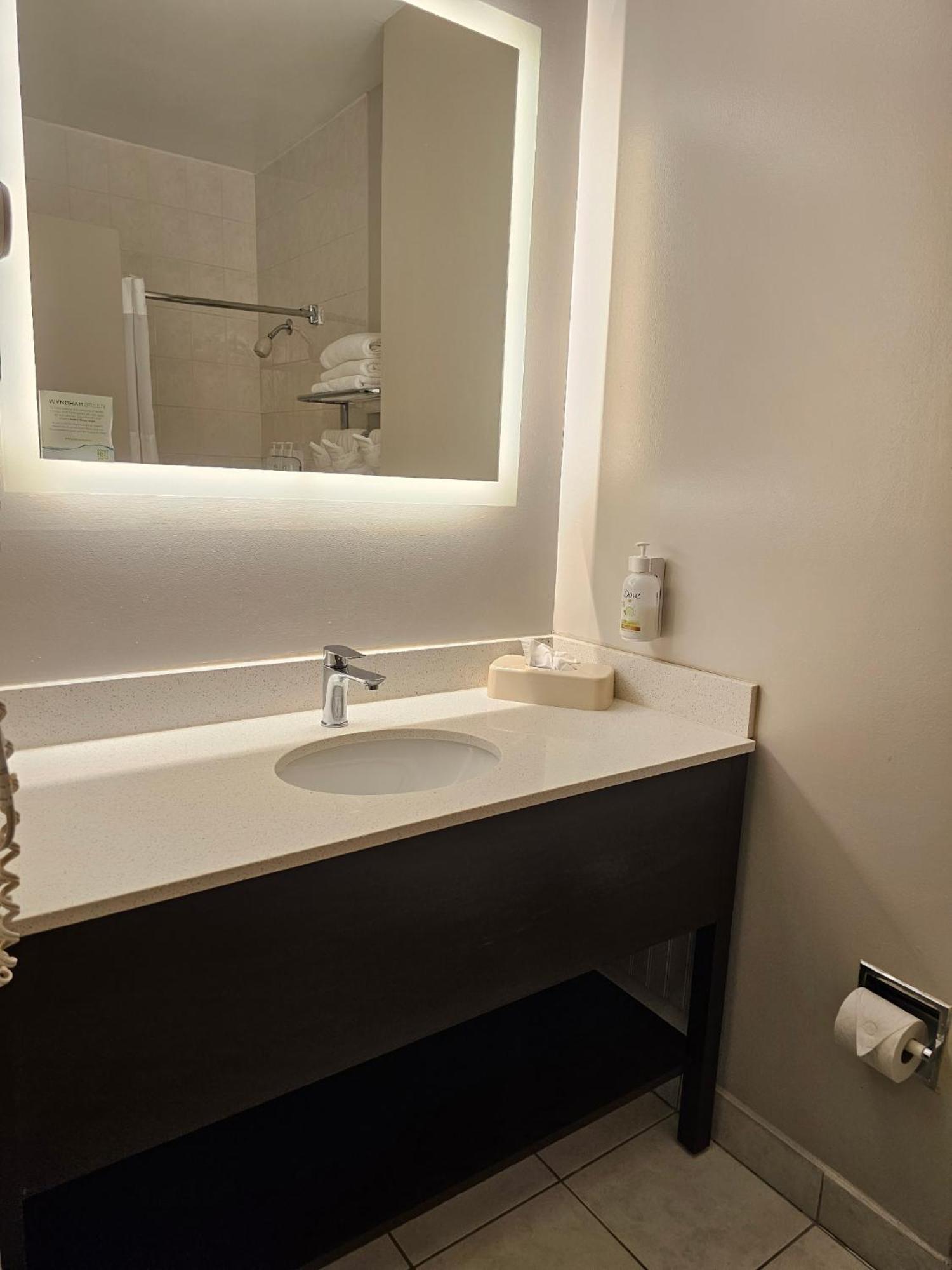 Queen Studio Suite with Two Queen Beds -  Upper Floor/Non-Smoking