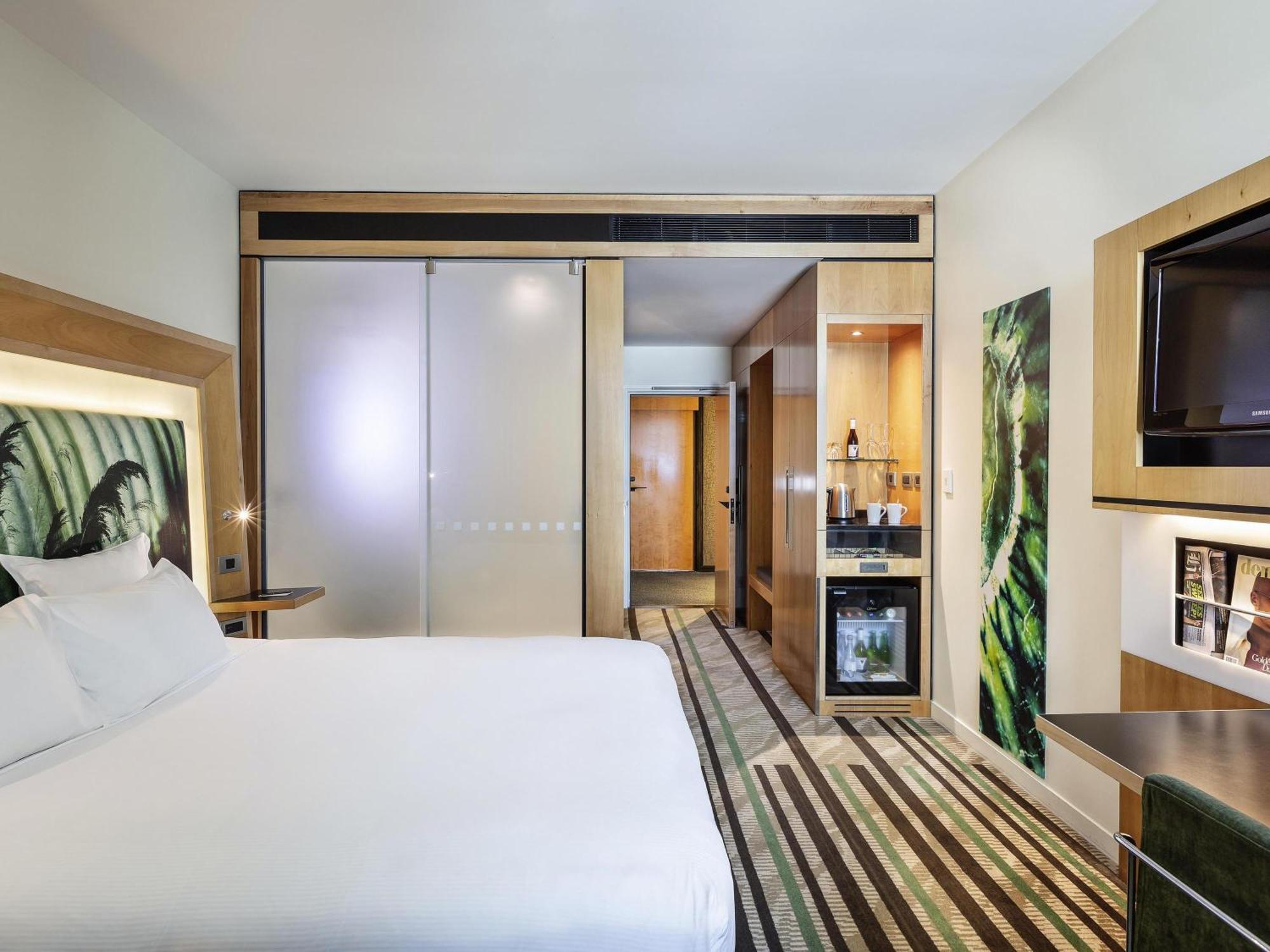 Superior King Room,1730041893:JPEG